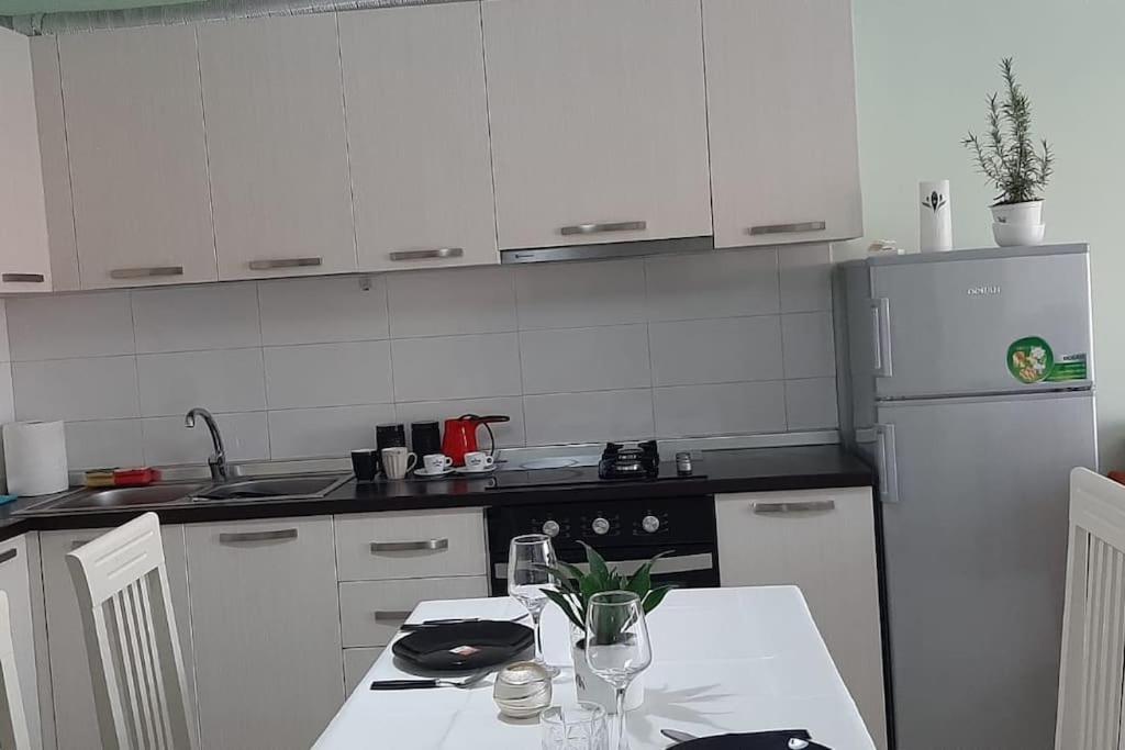 Gold Key Apartments, Durres Beach Εξωτερικό φωτογραφία